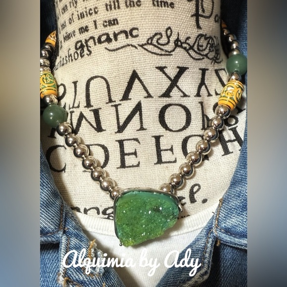 Green and Silver Beaded Necklace aventurine - Picture 1 of 5
